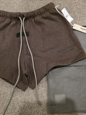 ESSENTIALS Men’s Dark Brown Fleece Drawstring Shorts